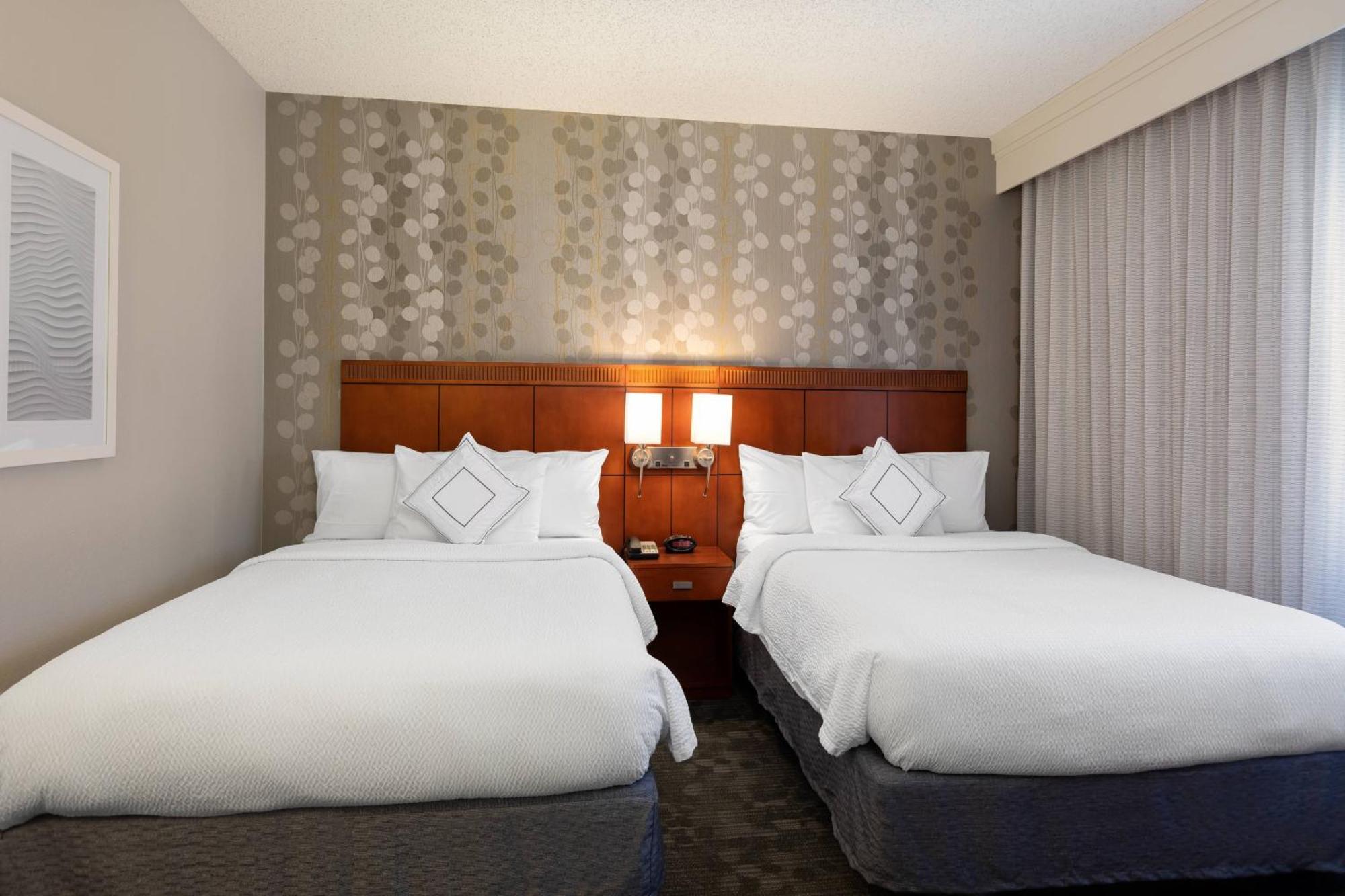 Courtyard By Marriott Dallas-Fort Worth/Bedford Dış mekan fotoğraf