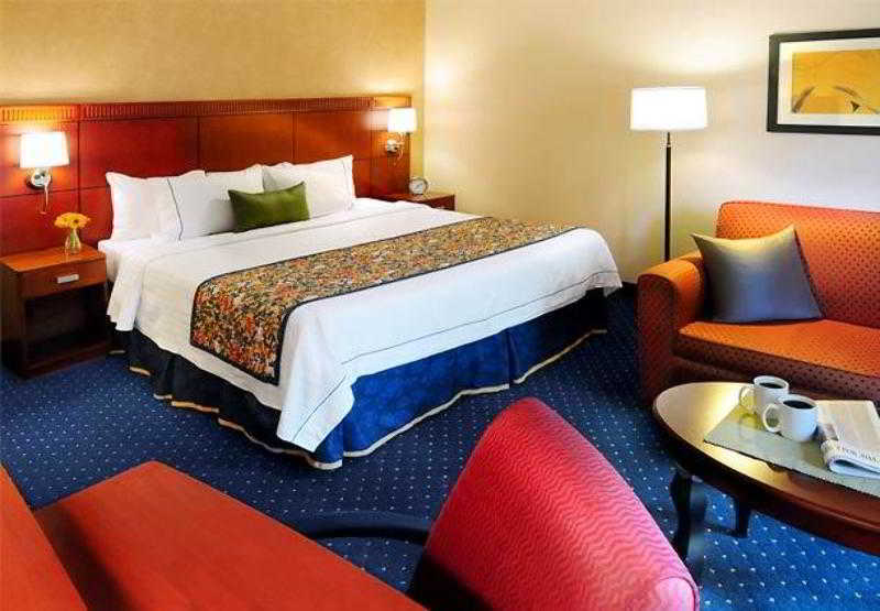 Courtyard By Marriott Dallas-Fort Worth/Bedford Dış mekan fotoğraf