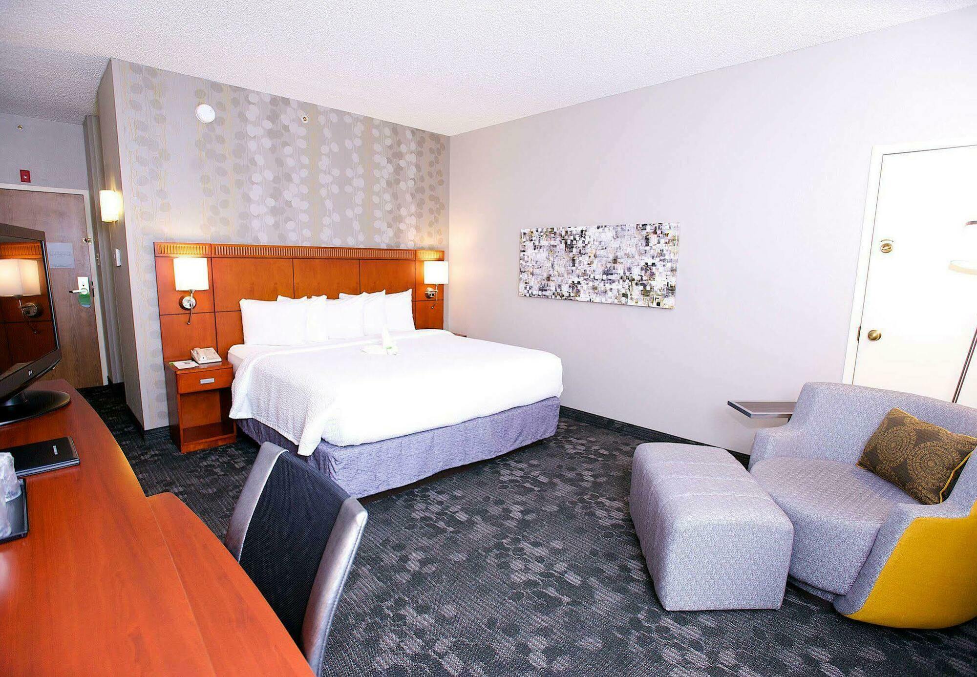 Courtyard By Marriott Dallas-Fort Worth/Bedford Dış mekan fotoğraf